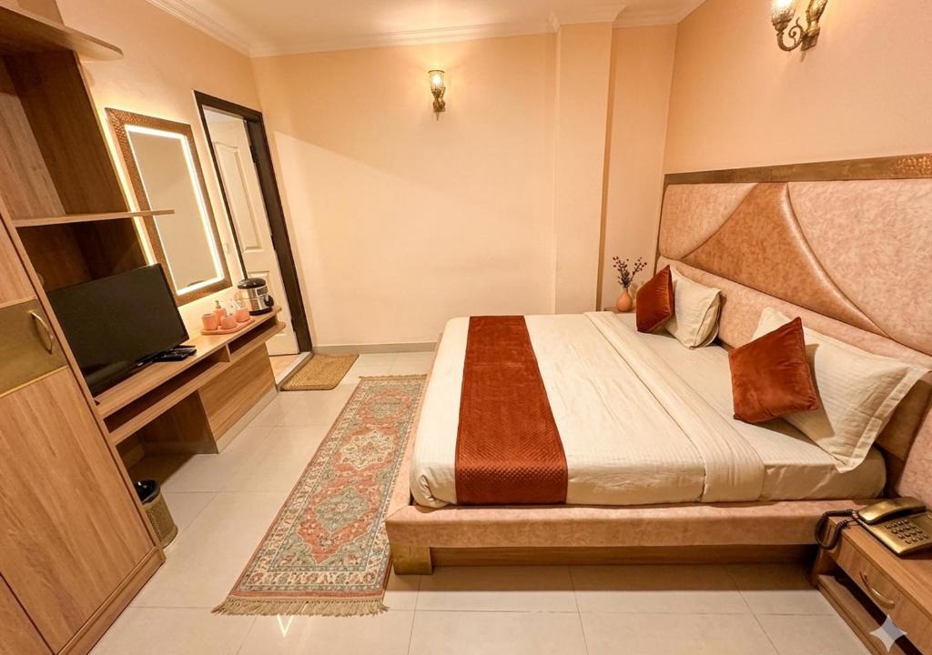 New Delhi Bed & Breakfast | Shoba Residency