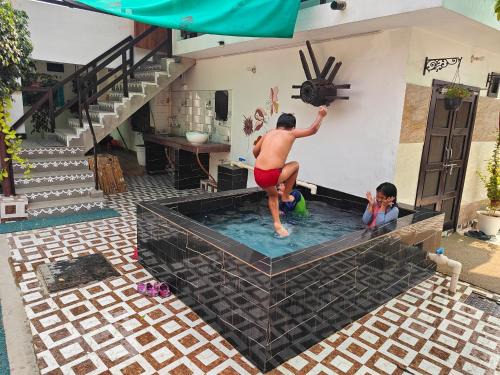 Faizabad Other | Shobhayan inn, pickup free, pet friendly
