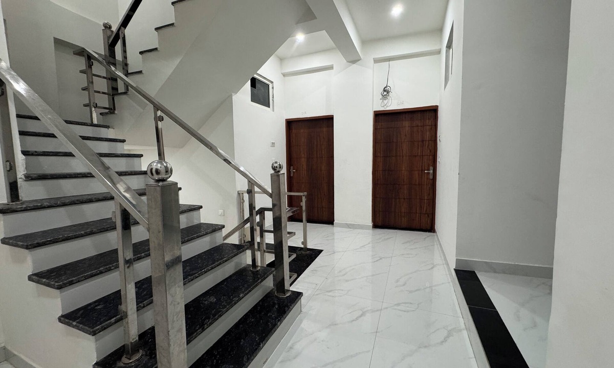 Vrindavan Hotel | Shree Hanumat Kripa Dham