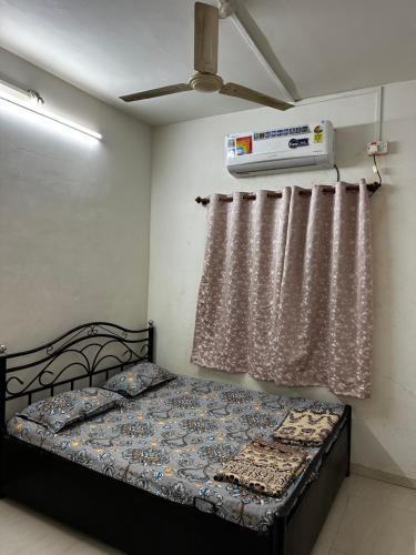 Kolhapur House | Shree Sadguru Krupa Yatri Niwas
