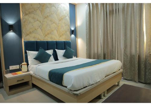 Gwalior Hotel | Shree Sanmat Guest House