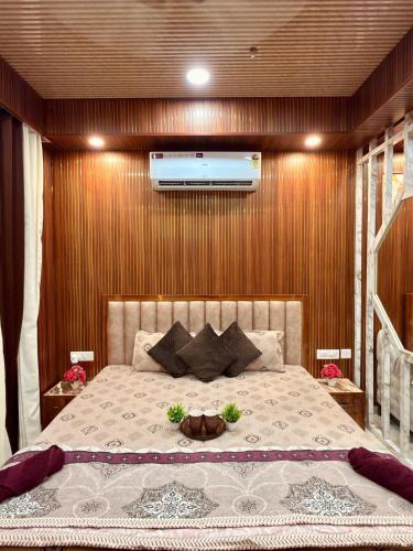 Zirakpur Apartment | Signature Luxury Suite Motia Royal Zirakpur