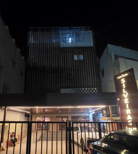 Central Chennai Hotel | Silveira's Inn