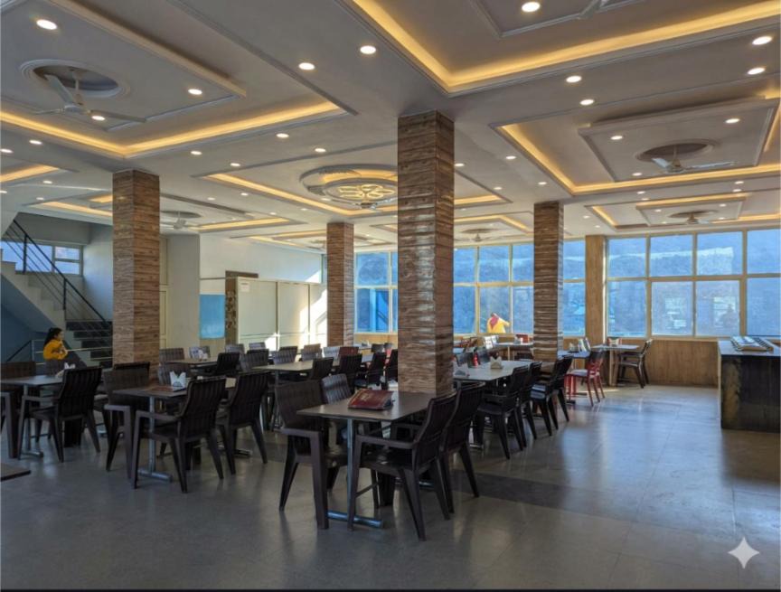 Mandi Hotel | Silver oak Hotel and Restaurant