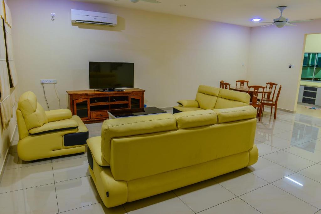 Taman Bunga Ros House | Sitiawan Setia Residence