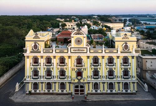Kalapettai Hotel | SK Grand Palace