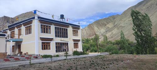 Tingmosgang House | Skarat Home Stay
