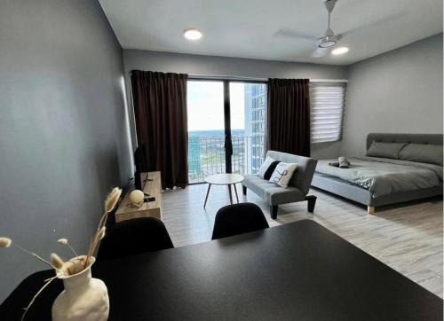 Shah Alam Apartment | Sky Suites Trefoil By Luna Group Setia Alam