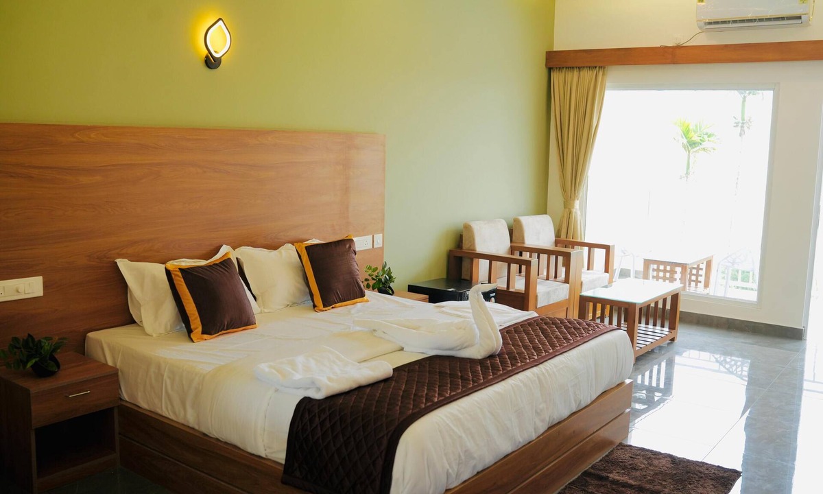 Chithirapuram Resort | SKYLOFTE RESORTS MUNNAR