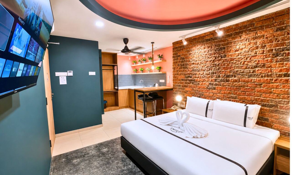 Kampung Bukit Dukong Hotel | Smile Hotel C180 Cheras Selatan