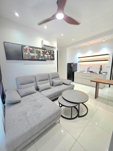 Taman Century Apartment | Space residency Mickey Mouse Near KSL