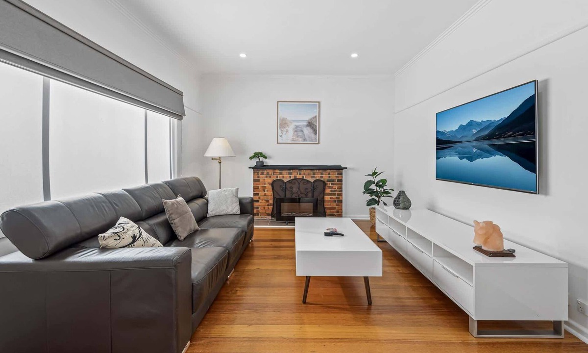 Airport West House | Spacious 3-Bed With Outdoor Dining Near Airport