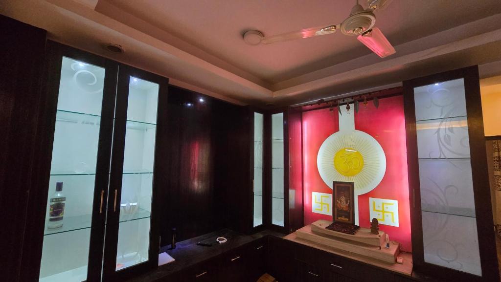 Noida Apartment | Spacious 3 bhk 3 washroom affordable convenient