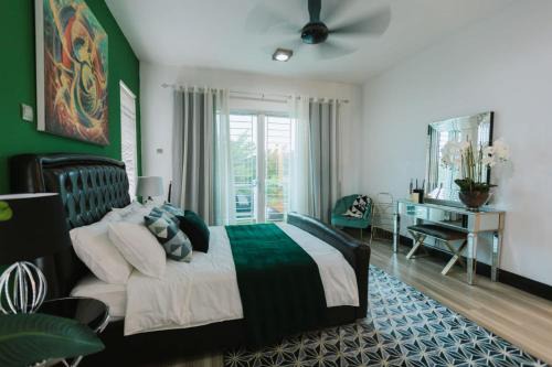 Taman Melawati House | Spacious Luxury 6BR Home in Kemensah KL