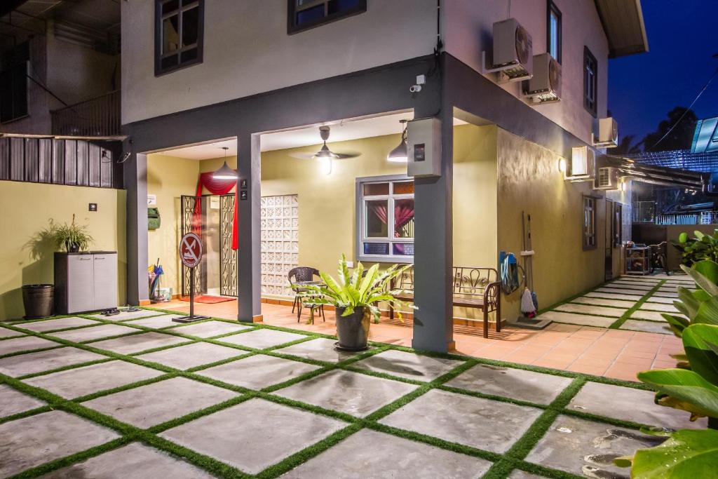 Benggali House | Spacious Newly Plumeria - 2BedRooms in share house