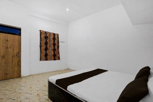 Meja Hotel | SPOT ON Pk Hotel & Restaurant