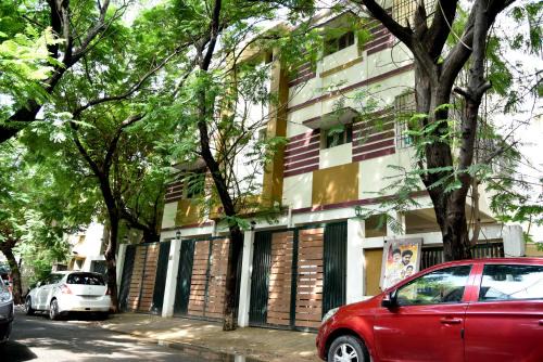 Nungambakkam Apartment | Sree Devi Niwas
