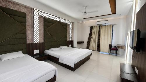 Bhusawal Hotel | Star resort