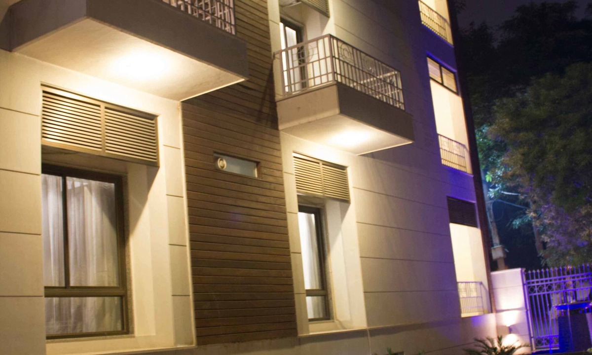 Sushant Lok Hotel | Stately Suites MG Road