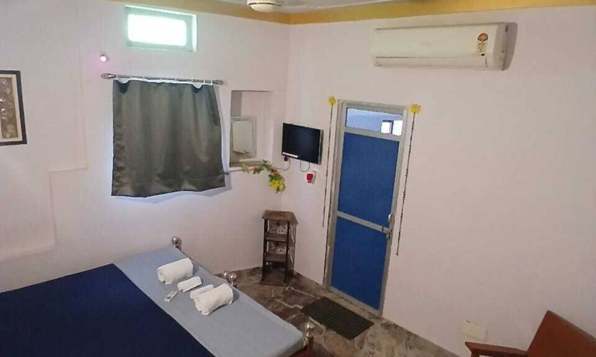 Udaipur District Resort | Stayostel