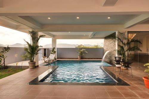 Bedla Villa | StayVista's Sylvara - Hill-View Villa with Private Pool, Jacuzzi & Games Room