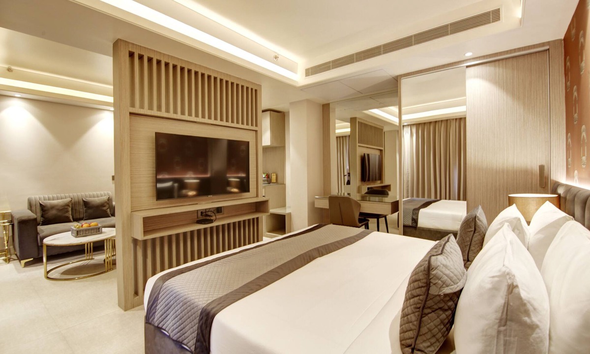 DLF Phase 3 Hotel | Stepstones Hotels and Inn-DLF PHASE-3