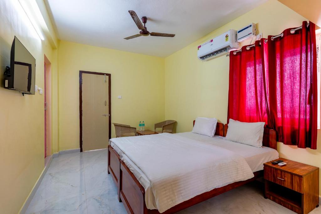 Vadanemelli Hotel | Subham Residency