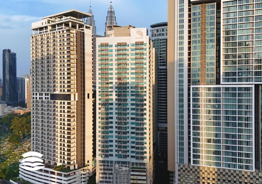 Kuala Lumpur City Centre Apartment | Summer Suites KLCC Apartments by Soulasia