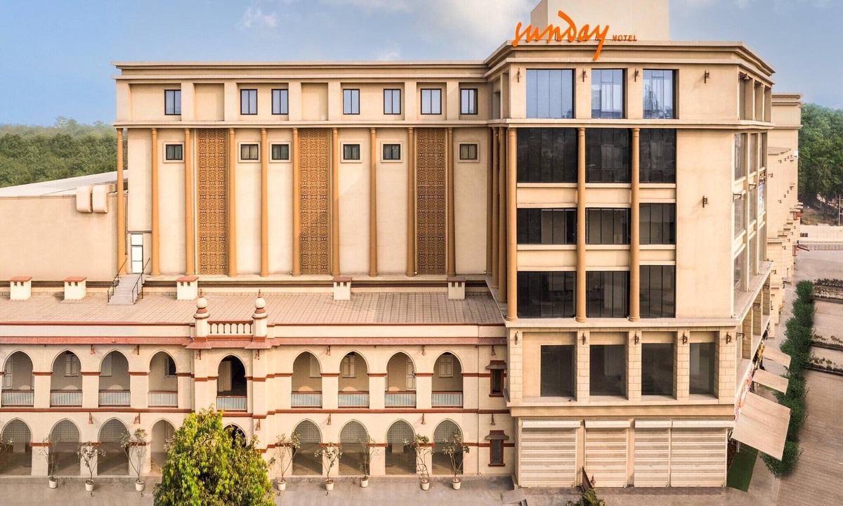Sayajiganj Hotel | Sunday Hotel Vadodara
