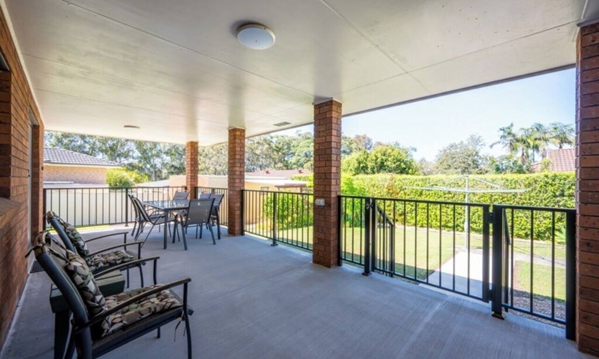Woolgoolga House | Sunset Lodge