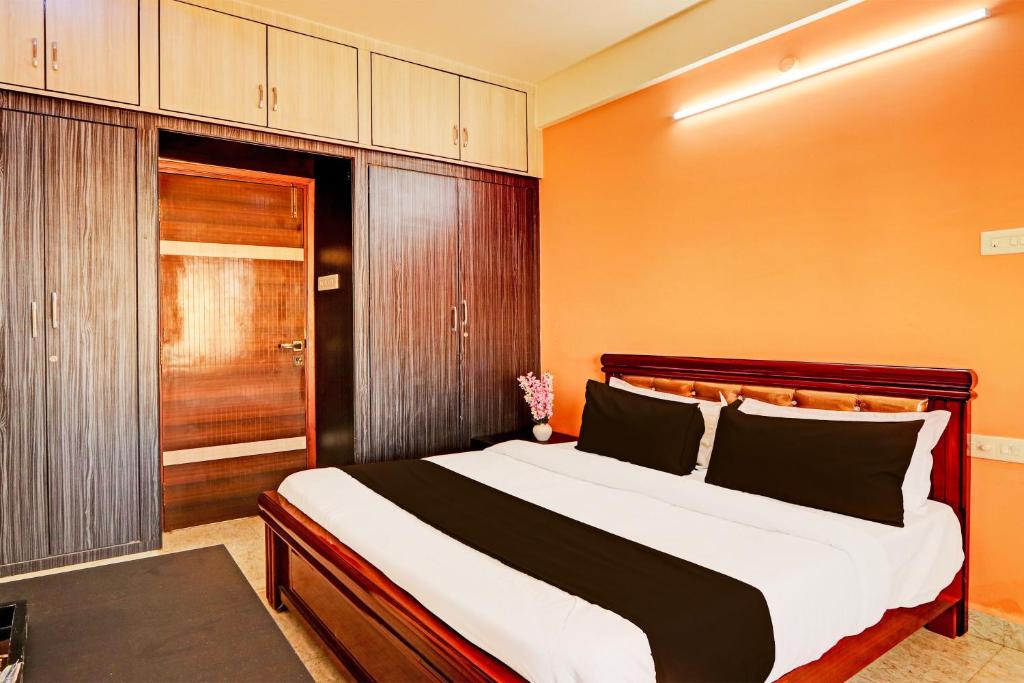 Hyderabad Hotel | Super Collection O Q Suites Madhapur