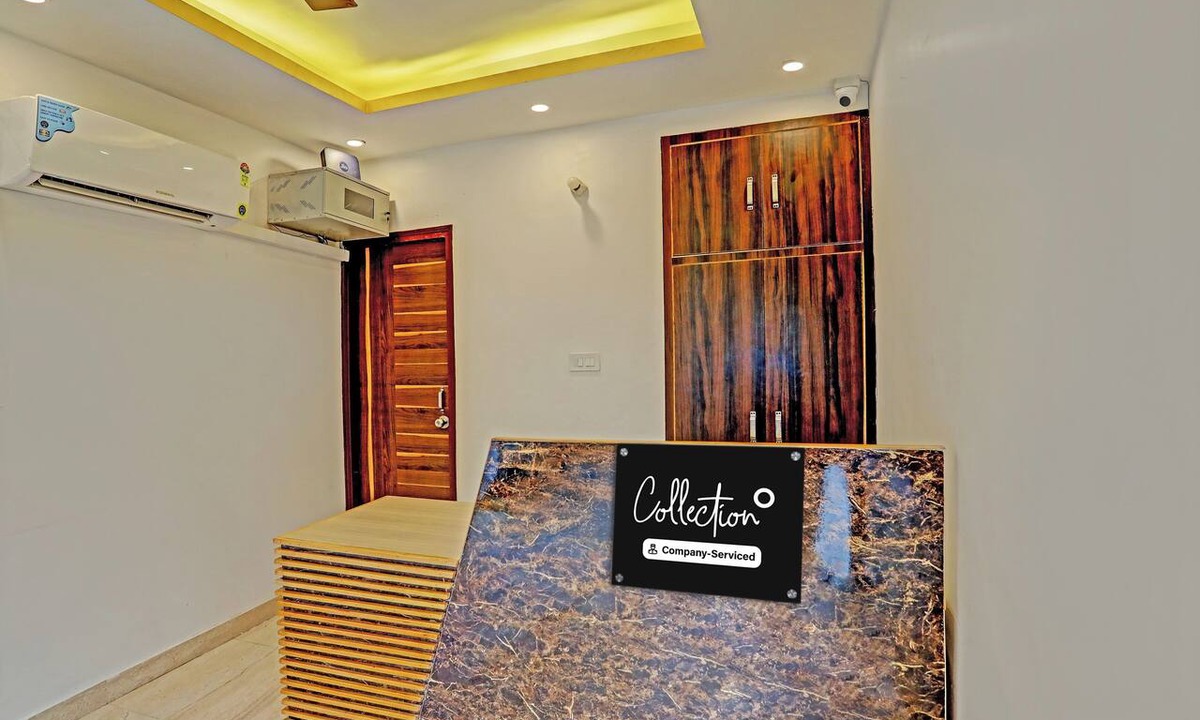 Noida Hotel | Super Collection O Sector 55 Noida