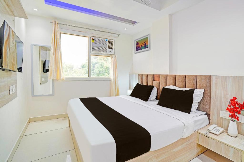 Adarsh Nagar Hotel | Super Hotel O Luxury Inn