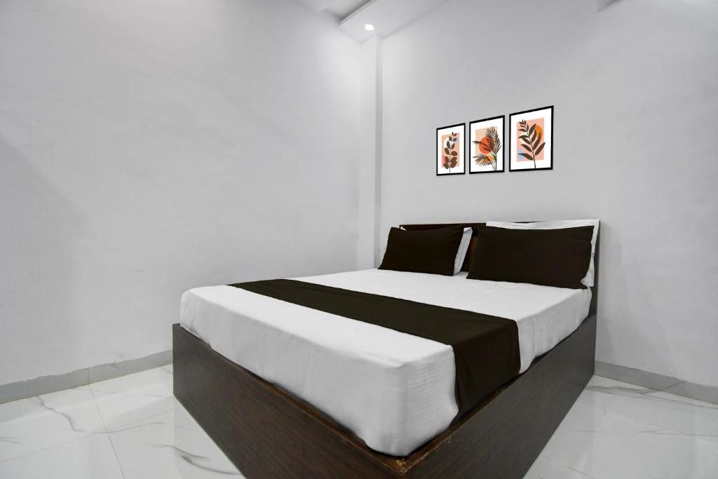 Gomti Nagar Hotel | Super HOTEL O SHIVA PARADISE