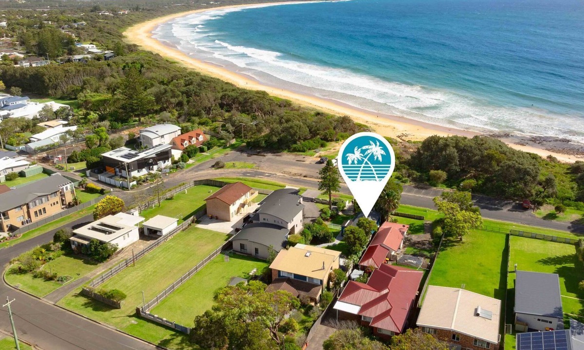 Culburra Beach Apartment | Surfrider Studio - Pet Friendly - 50m to Beach!