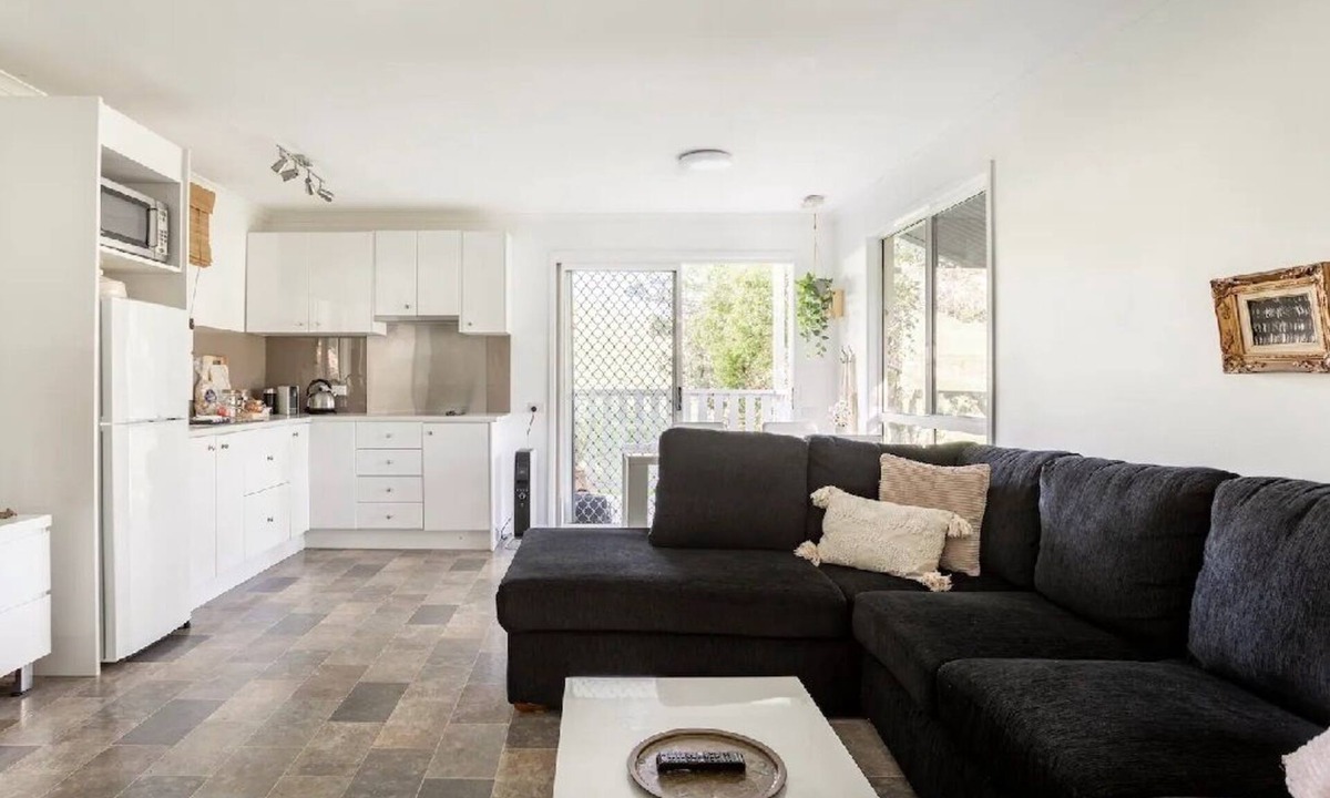 Foxground Cabin | Tall Fig BnB Entire guesthouse in Foxground, Australia