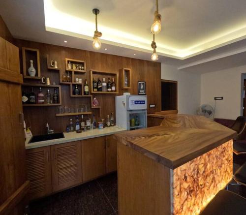 Shrirangapattana Villa | Teak Heaven Villa with Bar