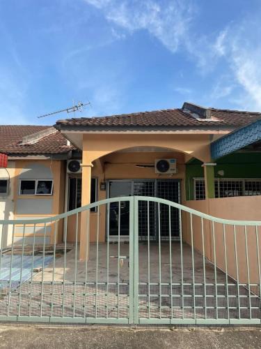 Bota Apartment | Teratak Bonda Homestay Seri Iskandar