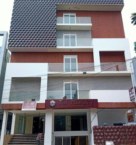 Phase 4 Hotel | TGI Felicity