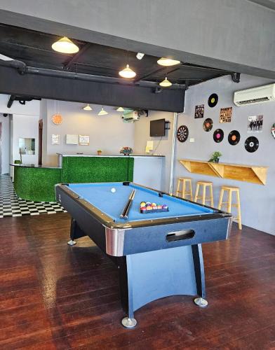 Historic George Town Hostel | The 60