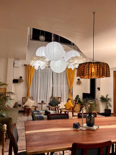 Bullawala Villa | The Aaina House