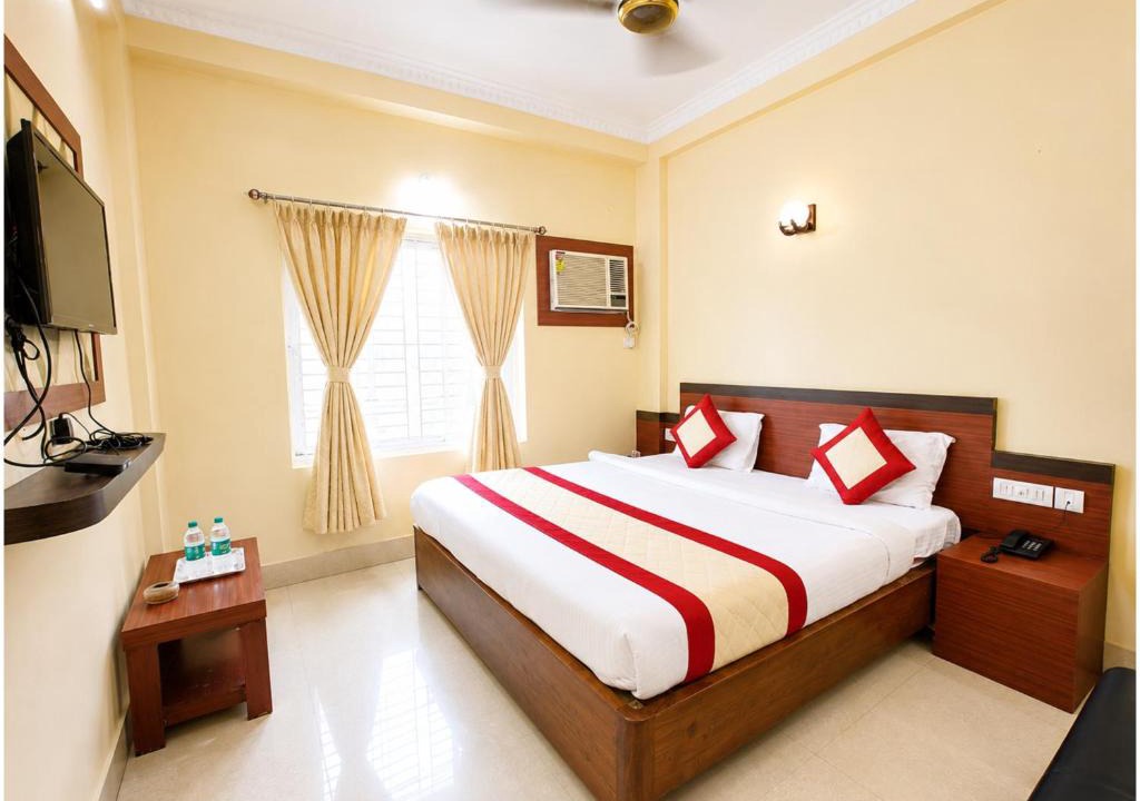 Puri Hotel | The Annapurna Resort Hotel & Restaurant - Walking From 100m From Sea Beach, Free Wifi, Parking Available ! Luxury & Best Hotel in Puri