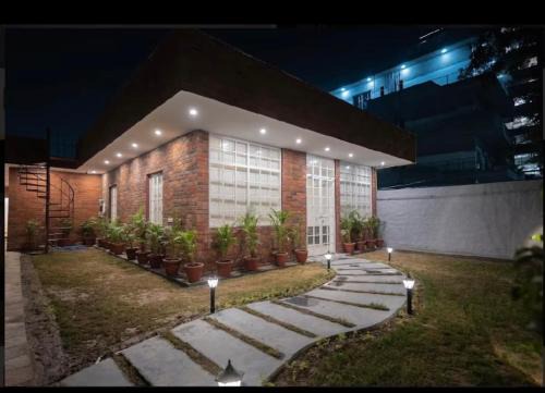 Noida Villa | The carmine house-Private 4 BHk luxury retreat in sector 132, Noida