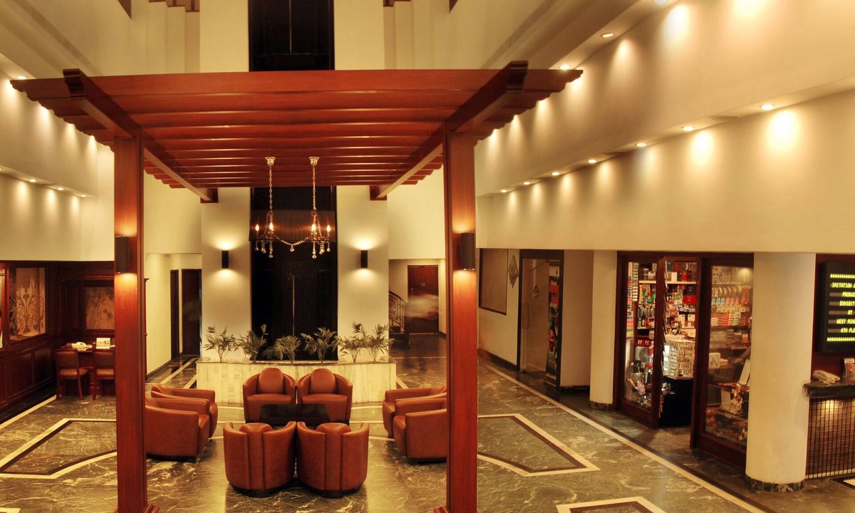 Lakdi Ka Pul Hotel | The Central Court Hotel