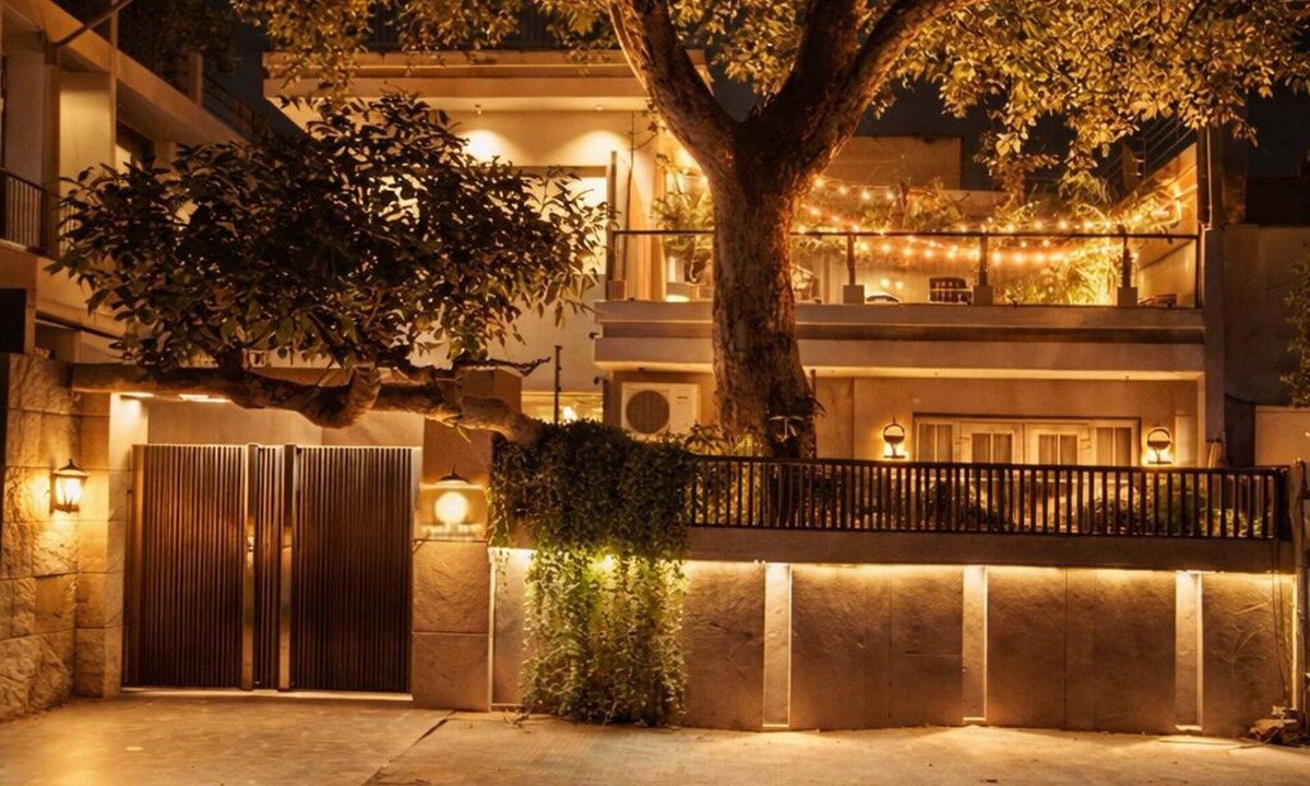 Sadar Bazaar Villa | THE COZY CHAOS ! A Warm, Stylish Stay Where Comfort and Character Come Together