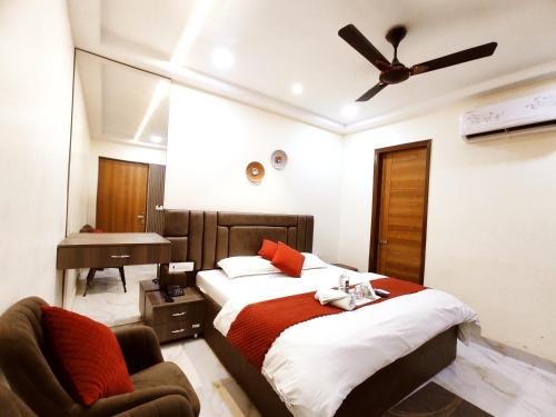 Ludhiana Hotel | THE CUPID RESIDENCY - Smart & Deluxe Rooms - Corporates, Couples & Families Favorite