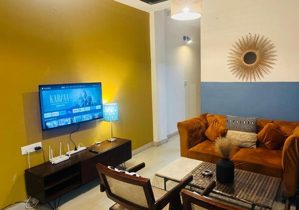 D6 Hotel | The Grace Hotel Airport Free Pickup