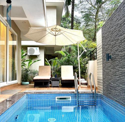 Fatrade Villa | The Green Door Villa Varca Beach with Private pool
