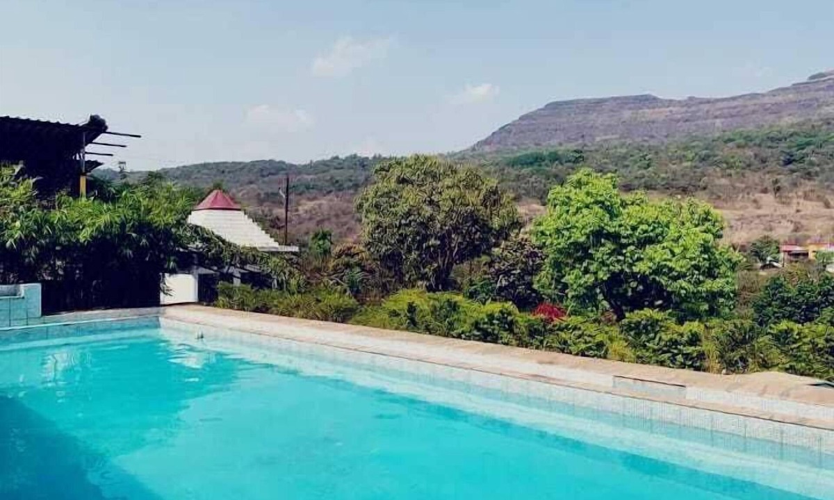 Kadadhe Hotel | The Heart of Heaven