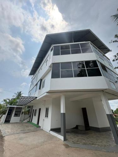Alwaye Hotel | The Home Apartment